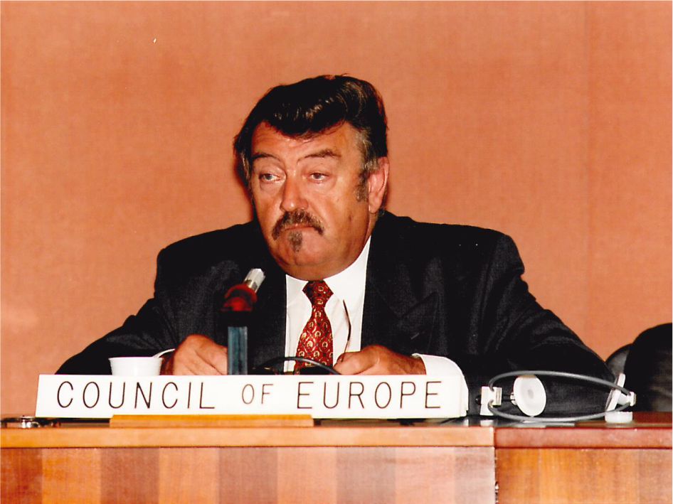 ECAC/16 - June 1994 ECAC/16 - June 1994